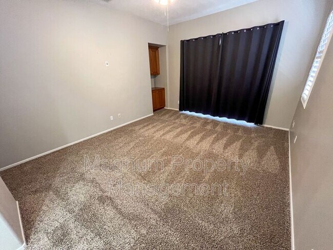 Building Photo - 34629 Sagebrush Ln