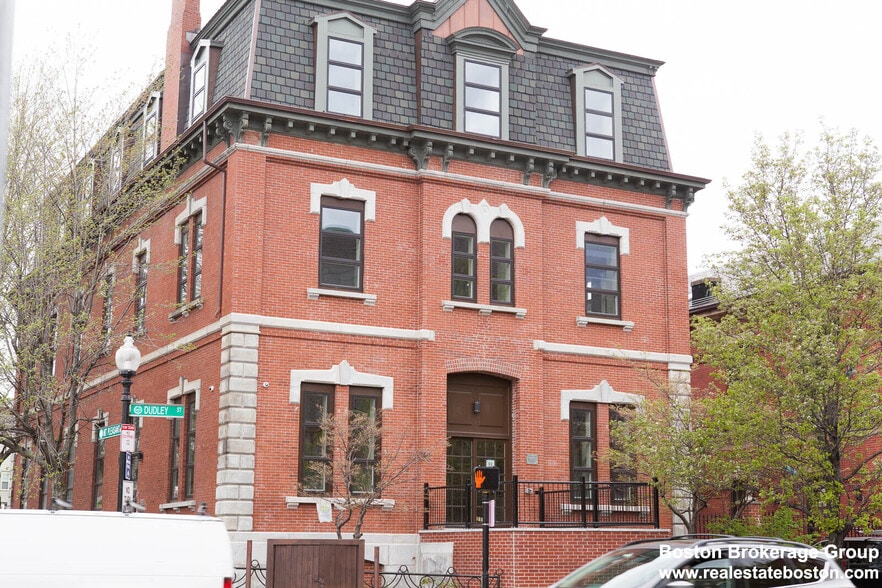 Building Photo - 409 Dudley St