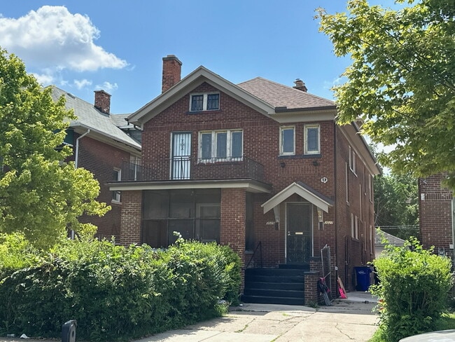 Building Photo - Freshly Updated 3-BR Detroit Rental | Section 8 Applicants Welcome! OWNER SPECIAL- 1/2 off first ...