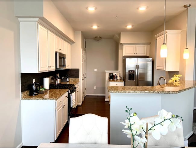 Building Photo - 5841 Bella Marie Wy