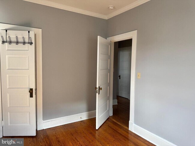 Building Photo - 3 S Church St