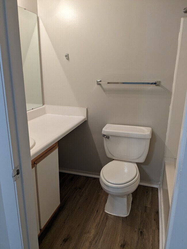 Building Photo - 1241 University Ct