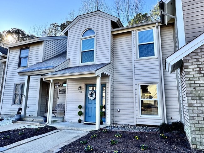 Building Photo - Like New & Ready NOW! 2 Primary Suites w/Private Baths! Reserved Parking, Community Pool & MUCH M...