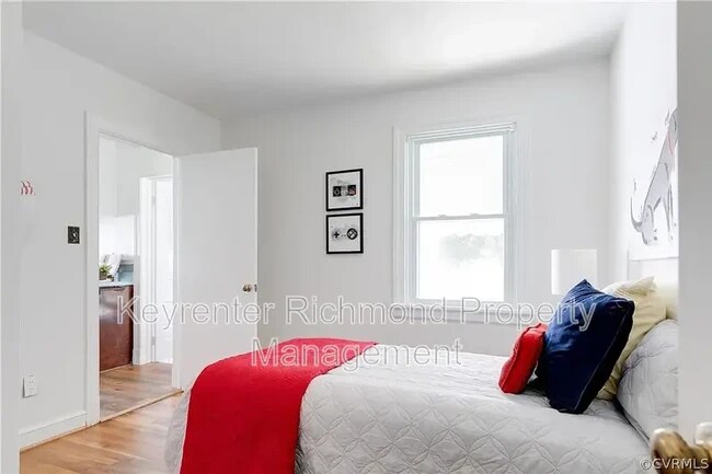 Building Photo - 4817 Sydclay Dr