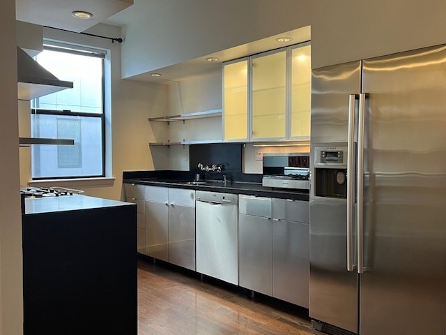 Building Photo - 1326 E Sutter Walk