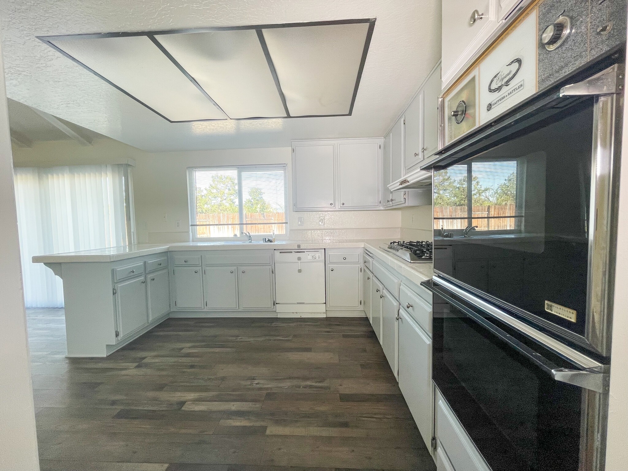 Spacious Kitchen from dining nook - 25770 Mariposa St