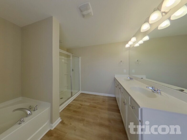 Building Photo - 753 Prominence Rd