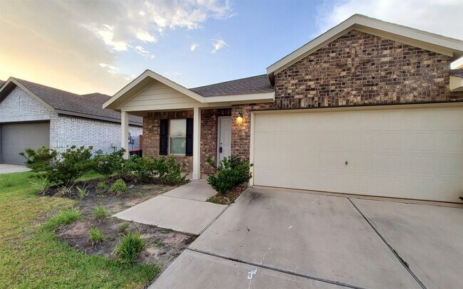 Building Photo - 27022 Breakaway Ln