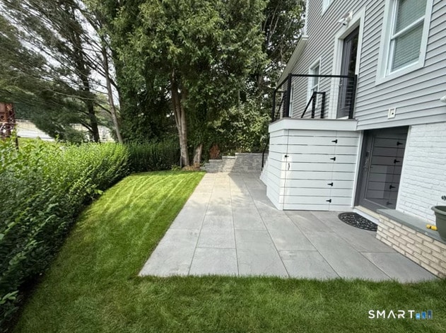 Building Photo - 132 Pequot Ave