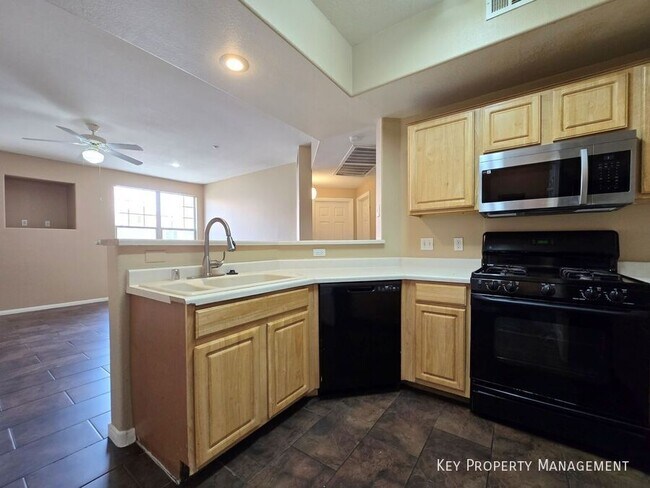 Building Photo - 5855 Valley Dr