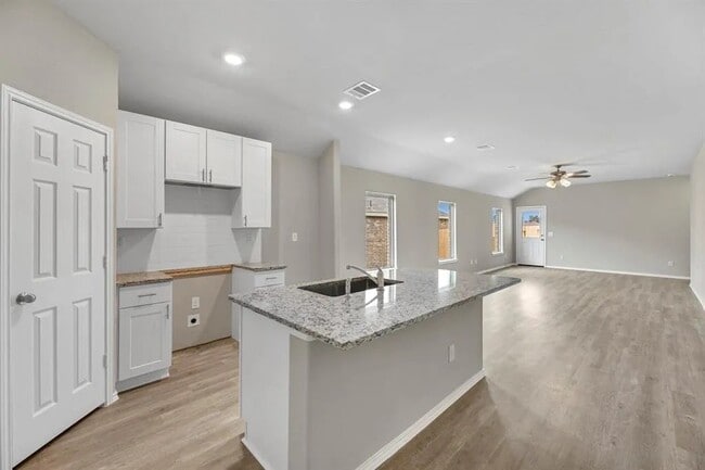 Building Photo - 8213 Red Spruce St