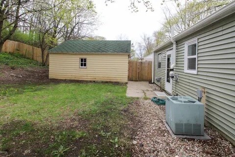 Building Photo - 2314 Hillsdale Ave