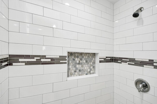 Building Photo - 5435 Pardee St