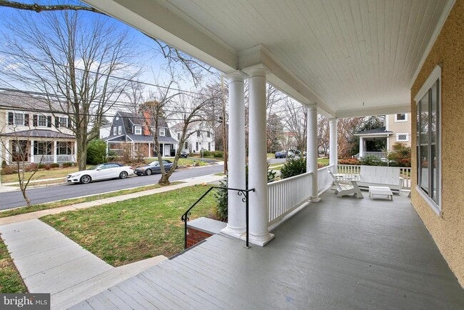 Building Photo - 3515 Bradley Ln