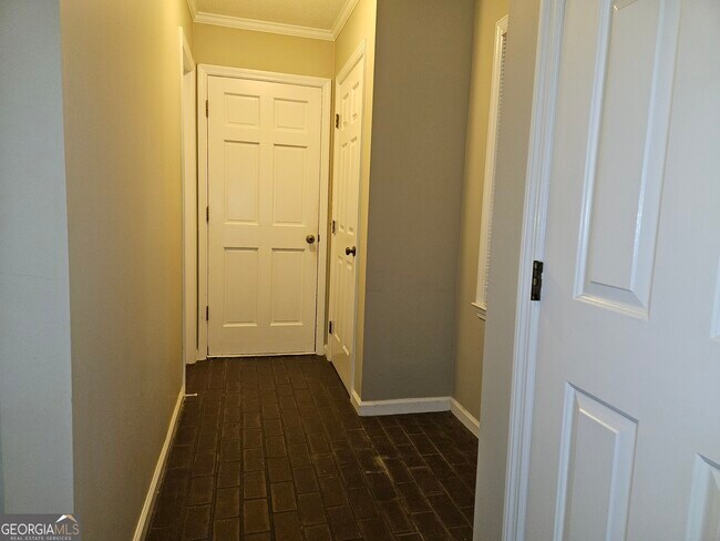 Building Photo - 313 Palomino Path