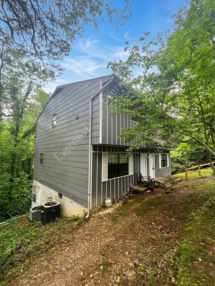 Building Photo - 1710 Ichabod Ln