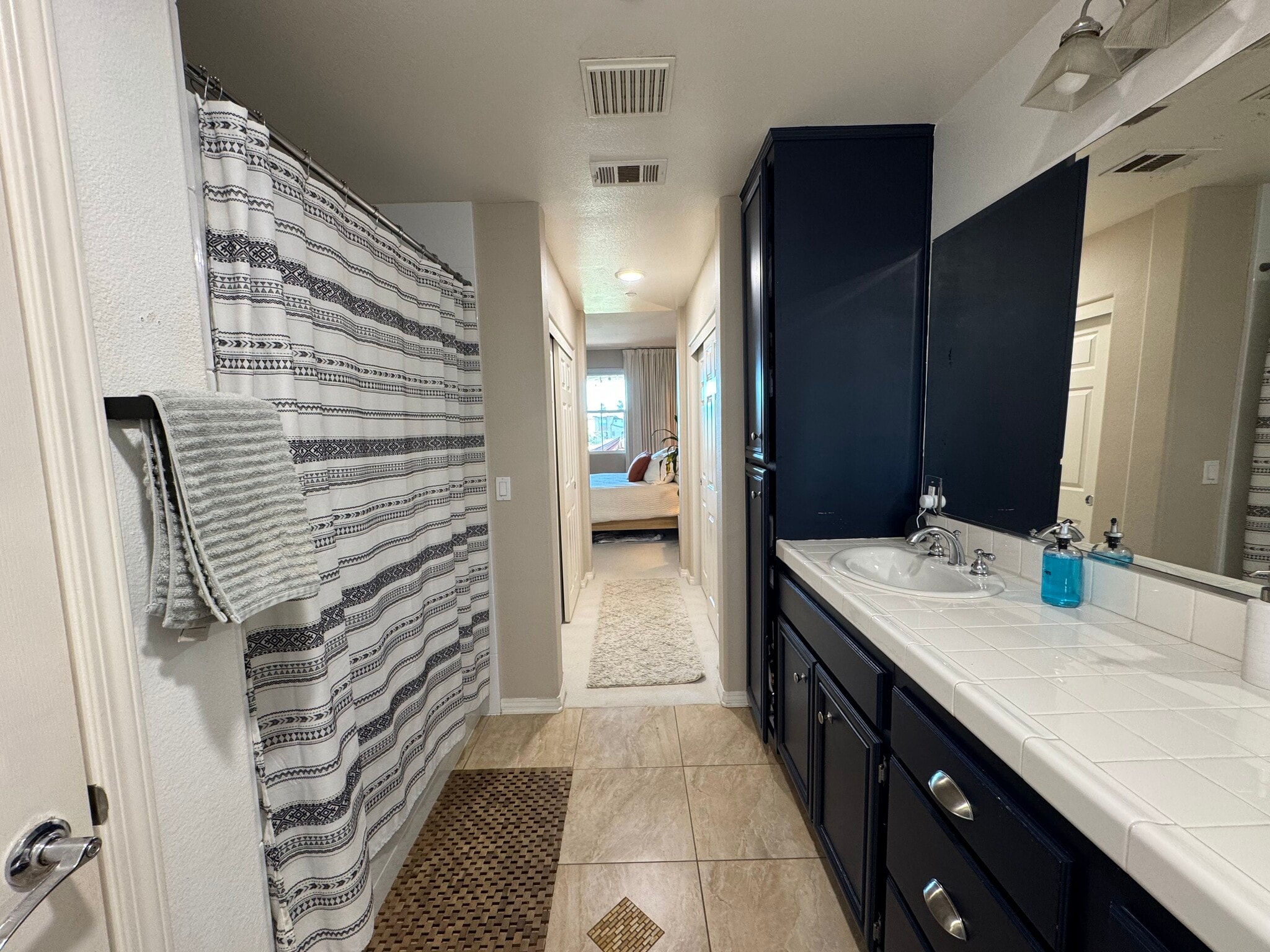 Building Photo - 243 Riverdale Ct