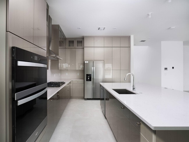 Building Photo - 12553 Solana Bay Cir