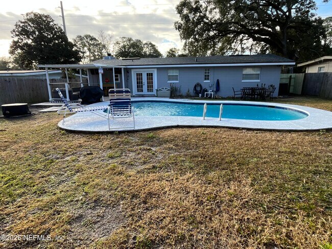 Building Photo - 7431 Arble Dr