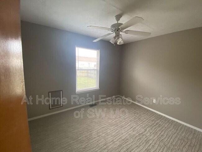 Building Photo - 4303 Jenni Ct