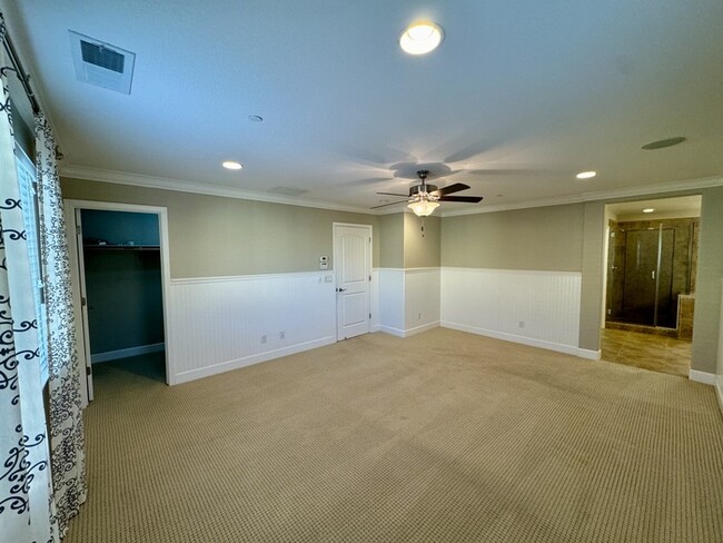 Building Photo - Beautiful Home in Lincoln! - 27 E Street