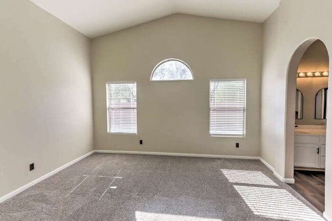 Building Photo - Rancho Sahuarita