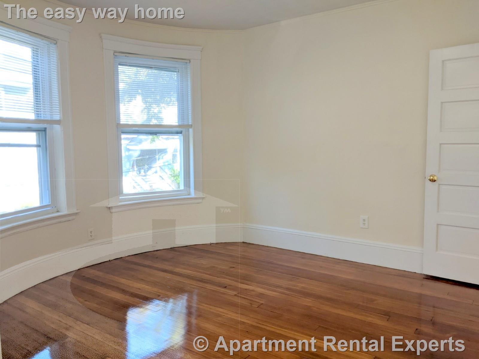 Building Photo - 18 Sanborn Ave