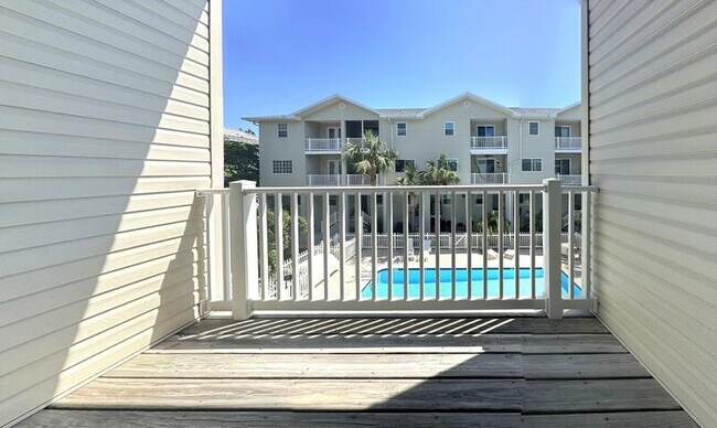 Building Photo - 15473 Gulf Blvd