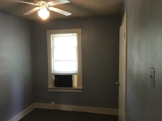 Building Photo - 1517 Ave D