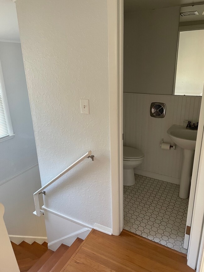 Bathroom. - 826 Hall St