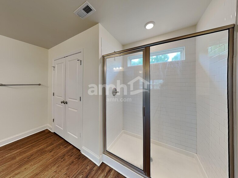 Building Photo - 8034 Leonine Ct