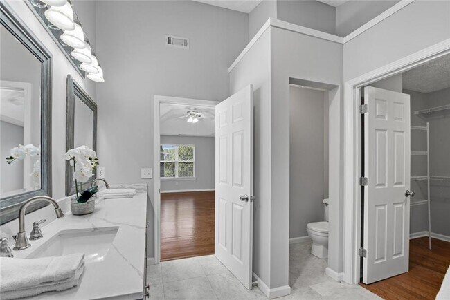 Building Photo - 1826 Chasewood Park Dr