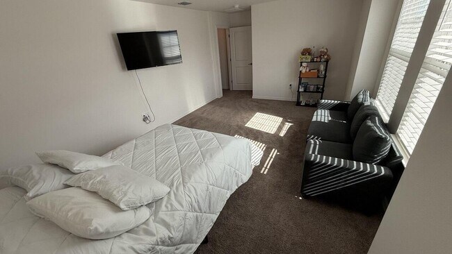 Building Photo - 12761 SW Orvieto Wy