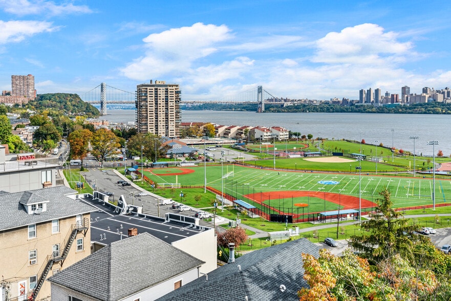 GW bridge view - 553 Undercliff Ave