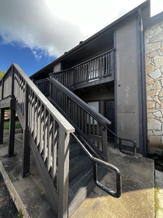 Building Photo - 821 Bracewood Cir