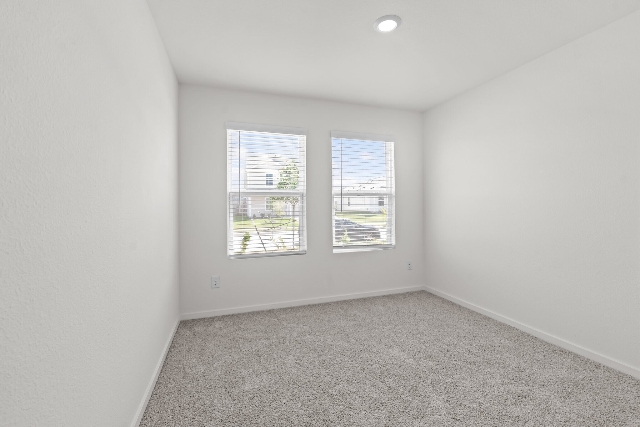 Building Photo - 4004 Arklow St
