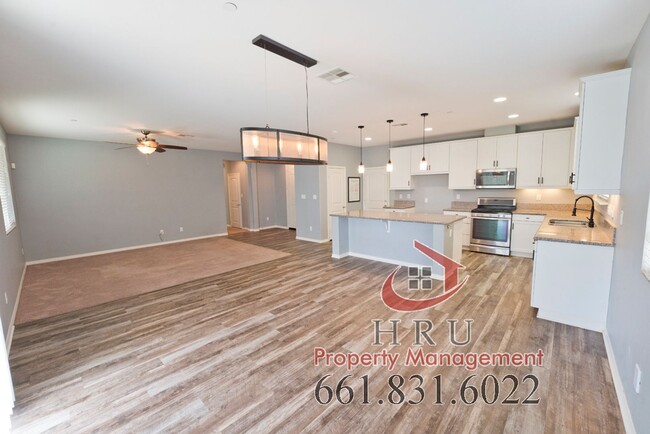 Building Photo - SW-Bakersfield features 3 bed 2 bath with ...