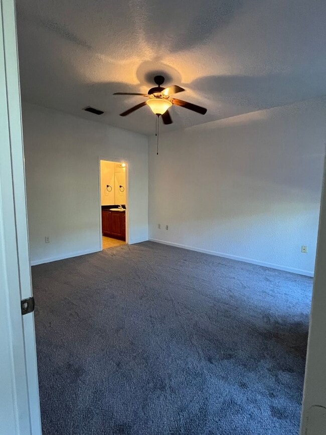 Building Photo - Townhomes at Wexford