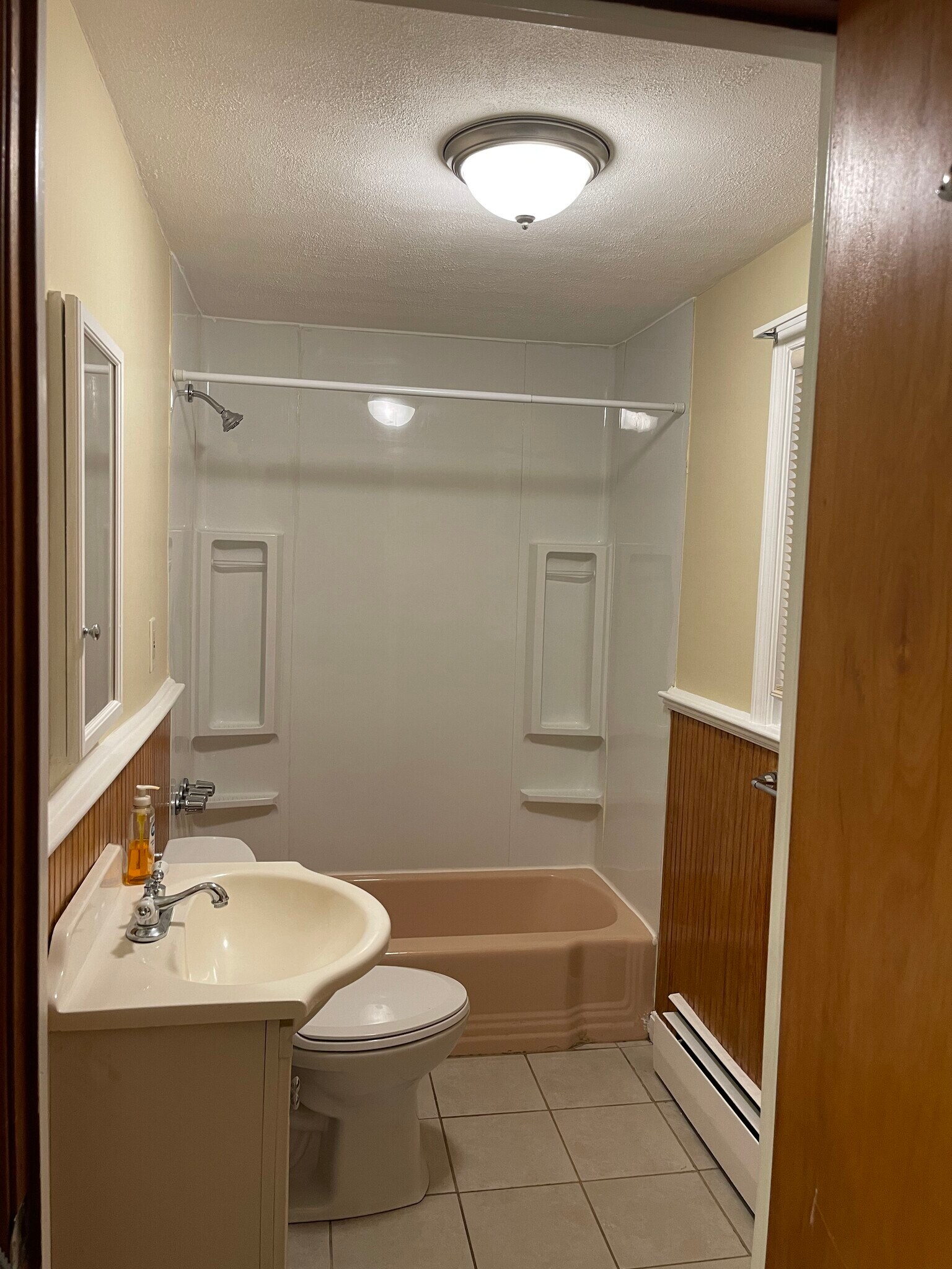 Bathroom - 38 Lamb St