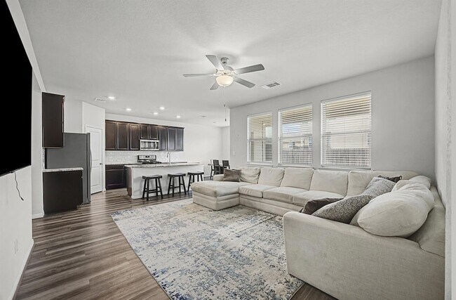 Building Photo - 5404 Bellissima Way