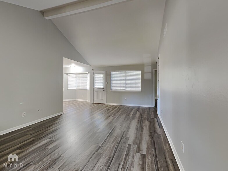 Building Photo - 14515 Alrover St