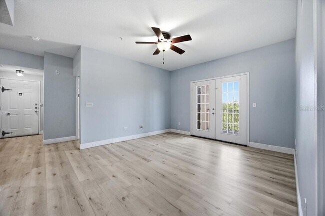 Building Photo - 14353 Fredricksburg Dr