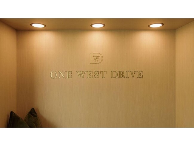 Building Photo - 2 West Dr