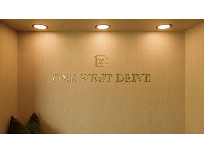 Building Photo - 222 West Dr