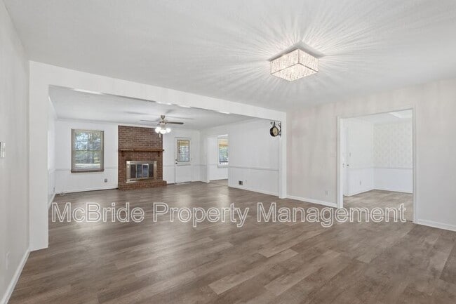 Building Photo - 5182 Bluegrass Trail