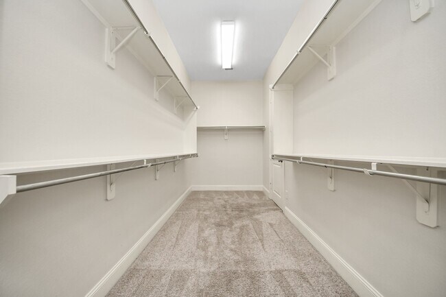 Building Photo - 9814 Carver Dr