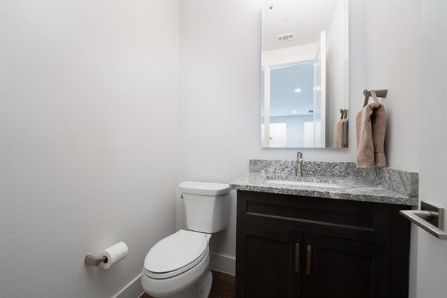 Building Photo - 2934 N Hall St