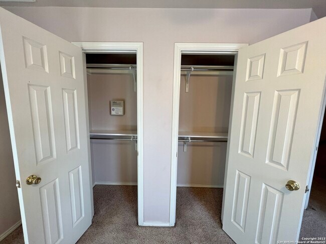 Building Photo - 301B Utterback-