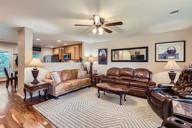 Building Photo - Beautiful 4 Bedroom, 2 Bath Home with Serene Outdoor Space in Provincetowne!