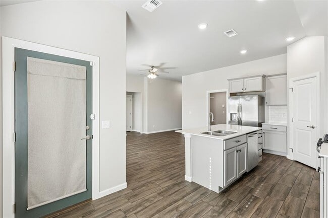 Building Photo - 12008 Brinley Reign Dr